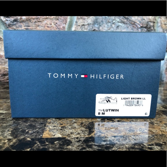 Tommy Hilfiger Men's Lutwin Sneakers - Picture 5 of 16